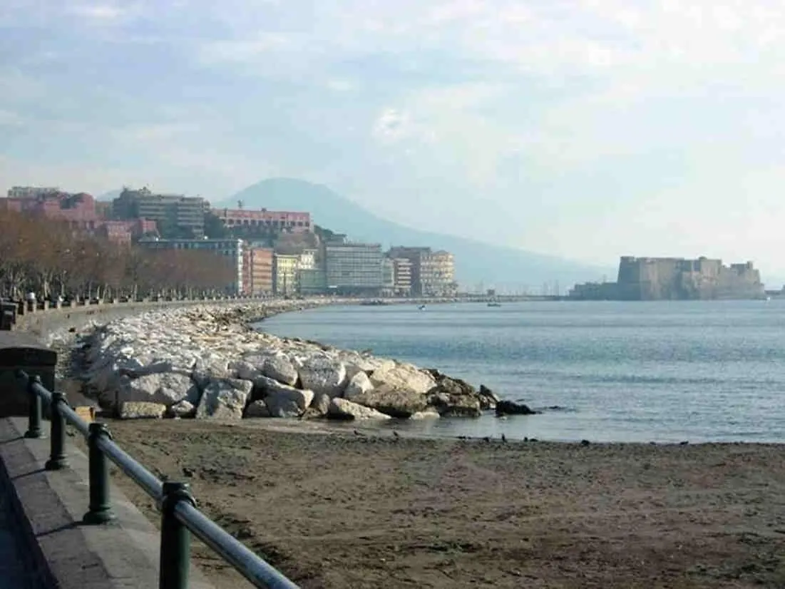 Salotto Mergellina Naples